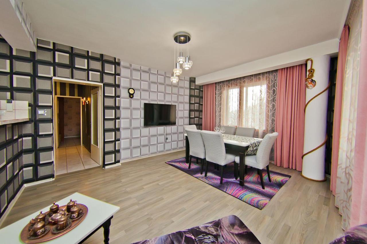 Perla 2-Bdrm In The Heart Of The City Varna Bagian luar foto