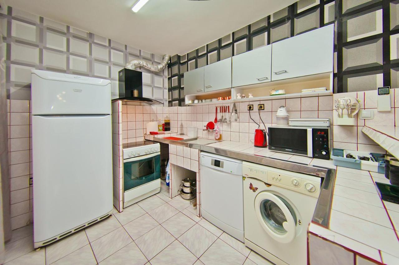 Perla 2-Bdrm In The Heart Of The City Varna Bagian luar foto
