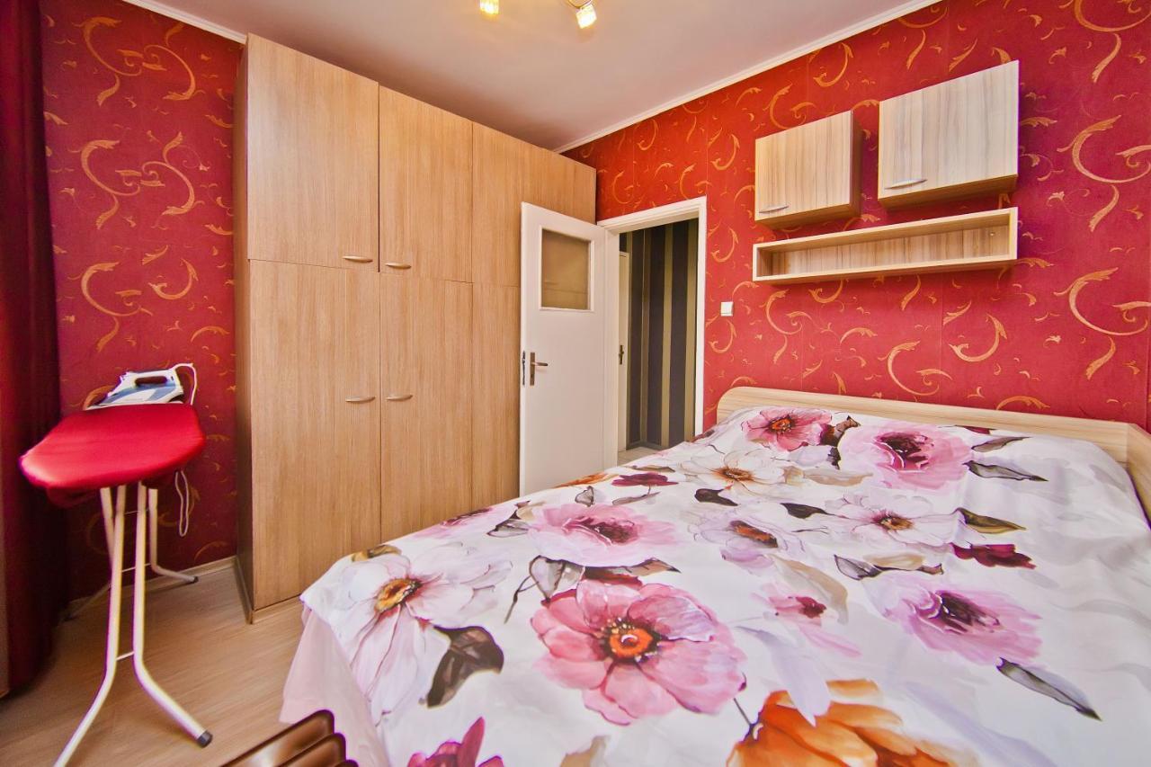 Perla 2-Bdrm In The Heart Of The City Varna Bagian luar foto