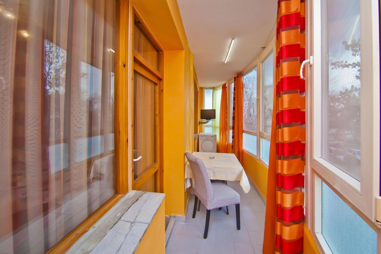 Perla 2-Bdrm In The Heart Of The City Varna Bagian luar foto